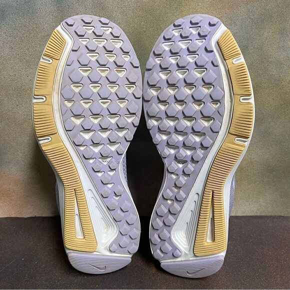 Nike Quest 2 Lilac Women’s Running Shoe Size 9.5M - Picture 9 of 13